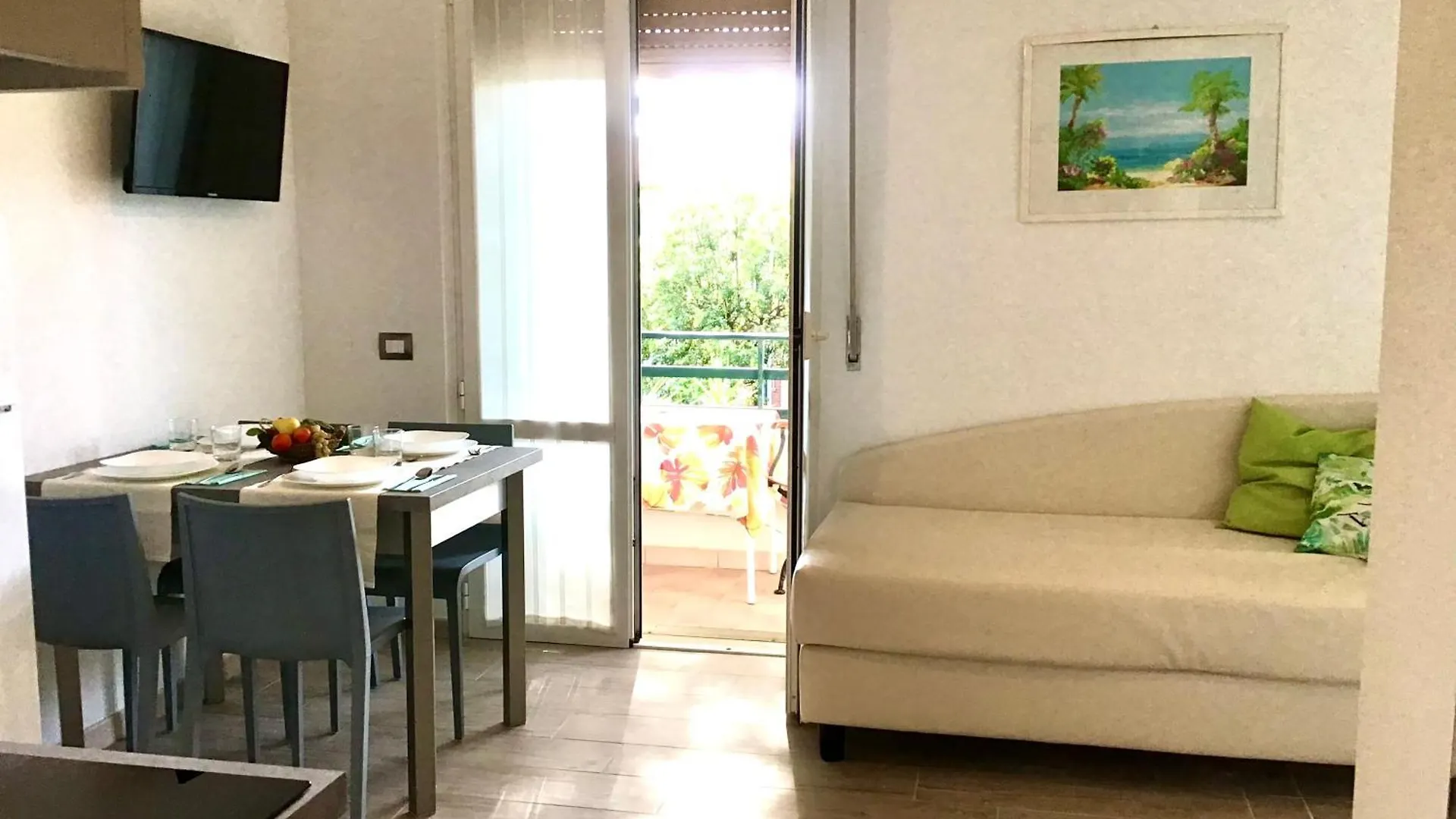 La Coccinella Residence サン·ヴィンチェンツォ 3*,  イタリア