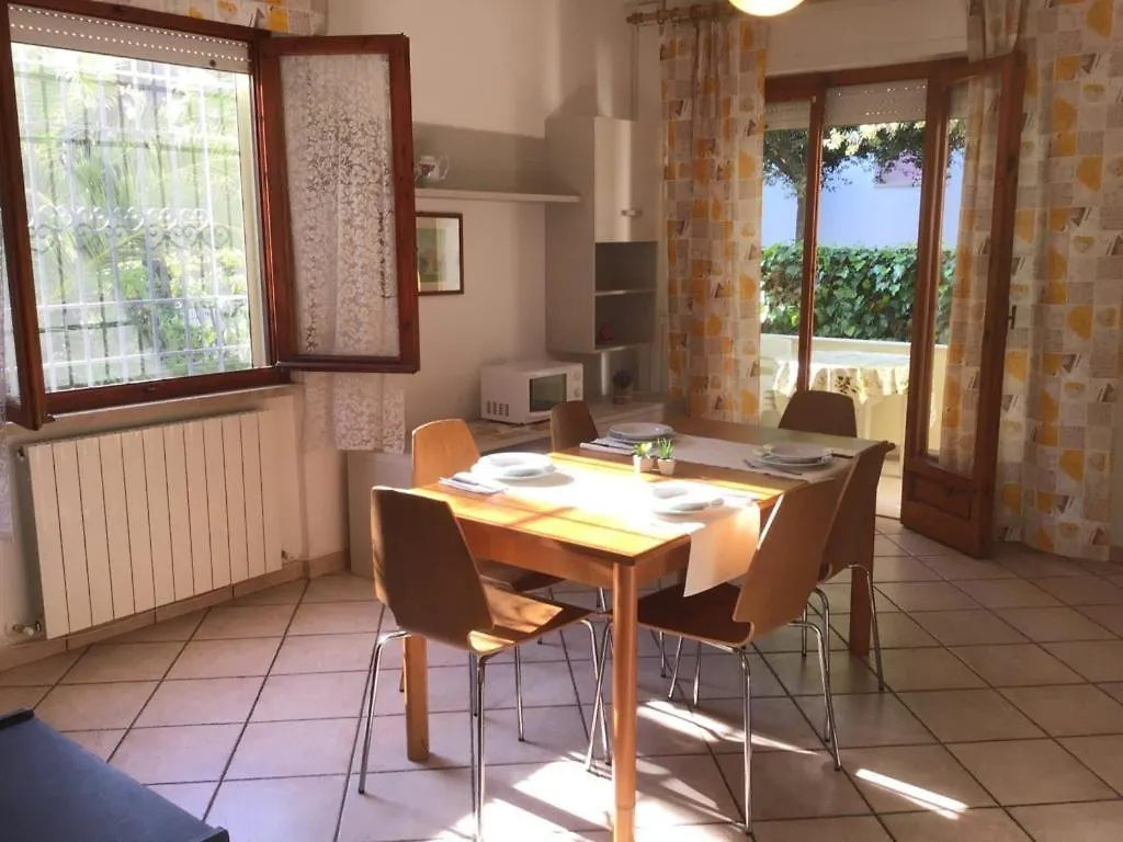 La Coccinella Residence San Vincenzo 3*,